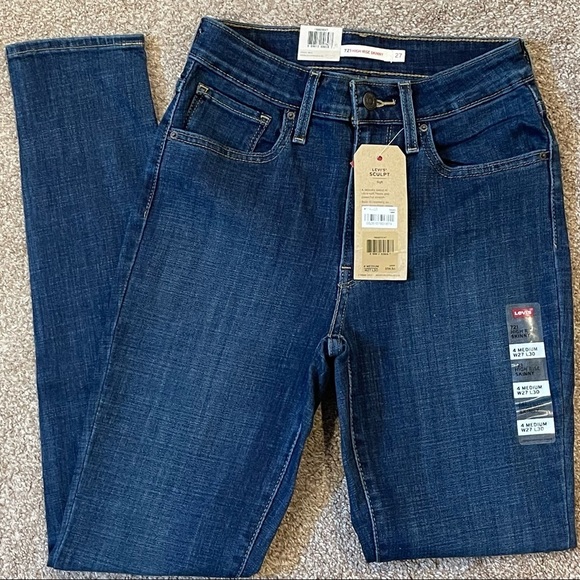 Levi’s Sculpt 721 High Rise Skinny Women’s Jeans Slim Through Hip & Thigh NWT